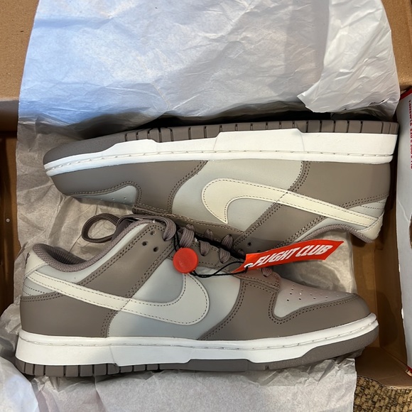 NEW, NEVER WORN NIKE LOW DUNKS “MOON FOSSIL” - Picture 5 of 5